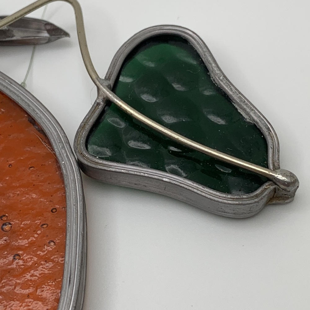 VTG stained glass pumpkin sun catcher with green leaves. Thanksgiving - Picture 4 of 9